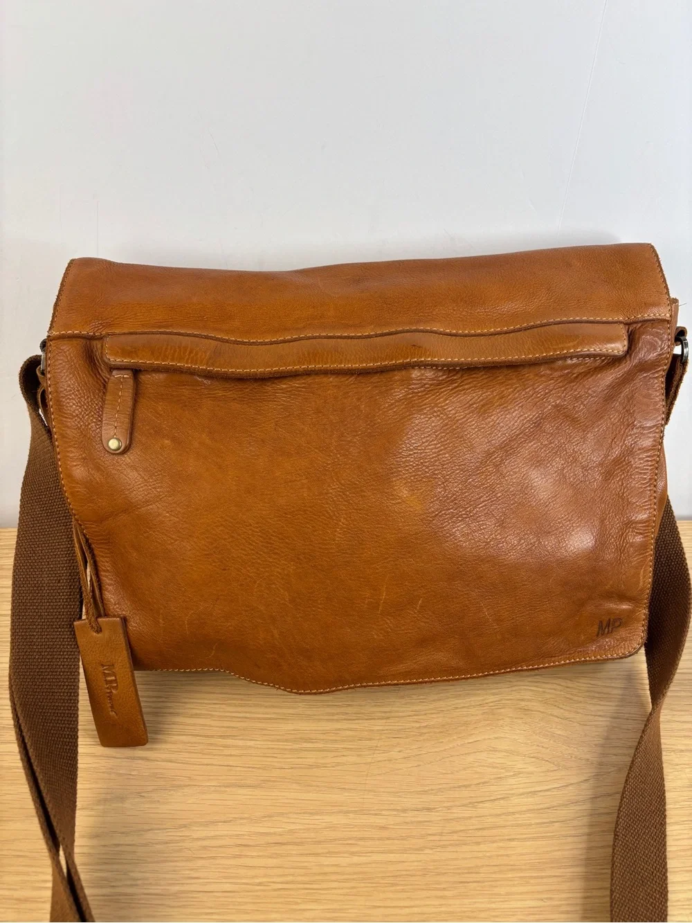 Marta Ponti Oslo Cognac Leather Messanger Shoulder Bag LIKE NEW!